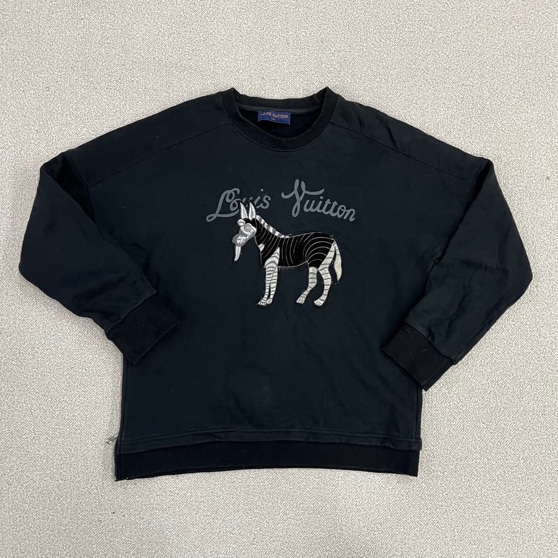 XL 고급 얼룩말 자수 맨투맨 0210M 상품이미지1