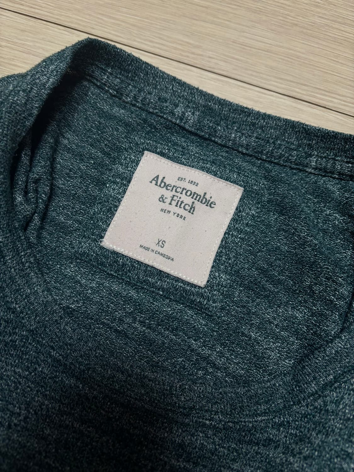 아베크롬비 슬리브 딱붙핏 xs 상품이미지3