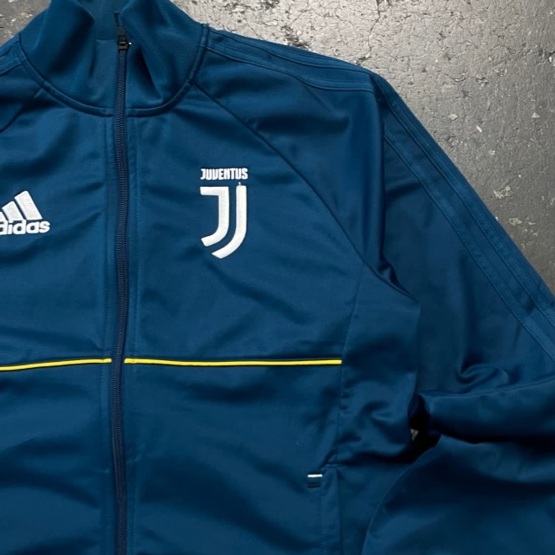 100 아디다스 유벤투스 신형 져지  상품이미지2