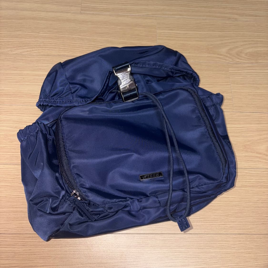 택달린 새상품) 니히 나일론 백팩 네이비 상품이미지3