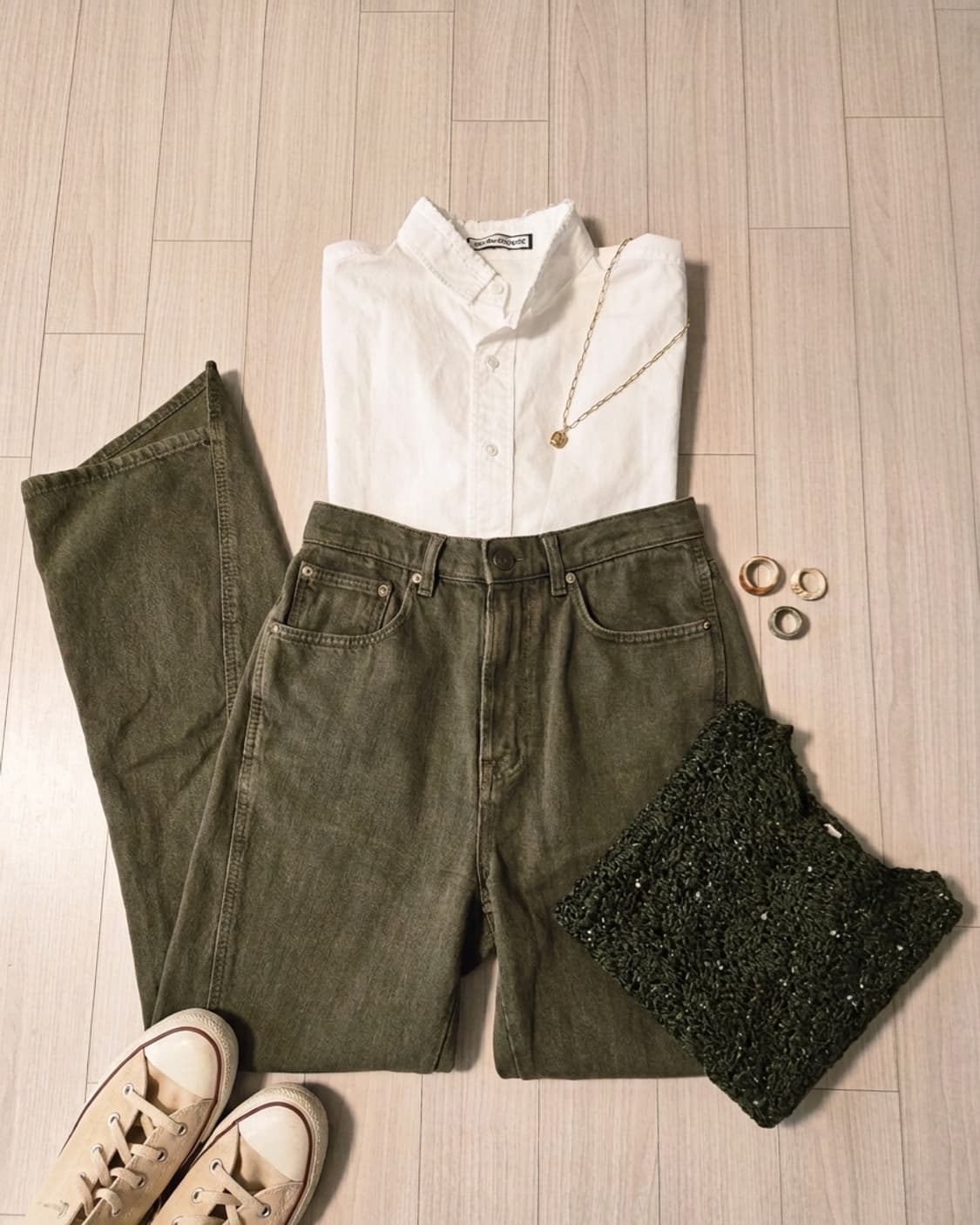 더일마(THE ILMA) 화이트 오버핏 데미지 커팅 셔츠 상품이미지1