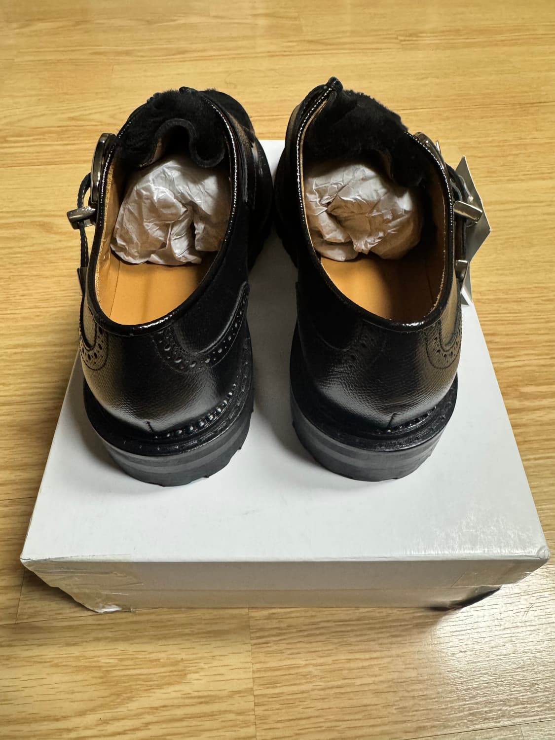 토가 비릴리스 BLACK EMBOSSED FUR 더비 상품이미지3