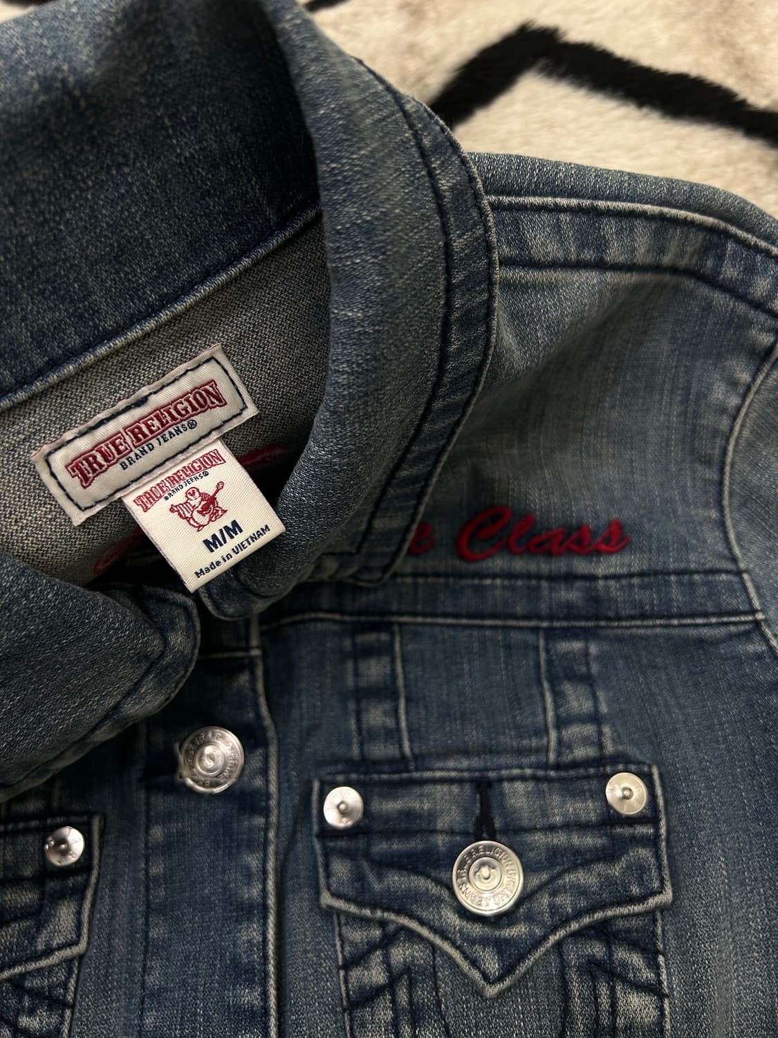 [M]트루릴리전 자수 데님 자켓 상품이미지6