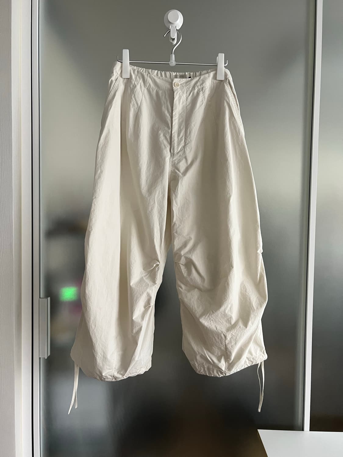 AMOMENTO DRAWSTRING CAPRI PANTS 상품이미지1