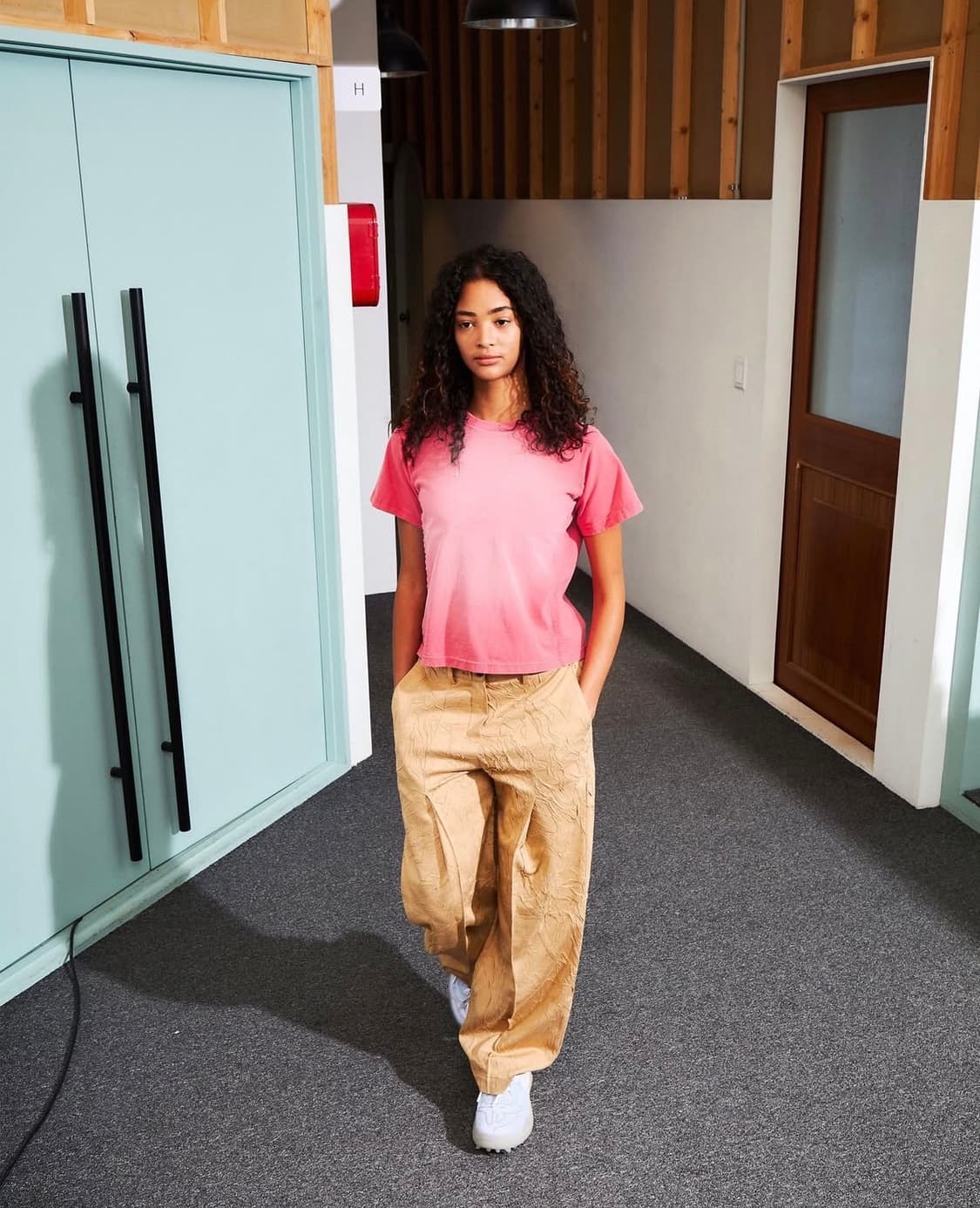 로레일즈 베이지 팬츠 상품이미지1