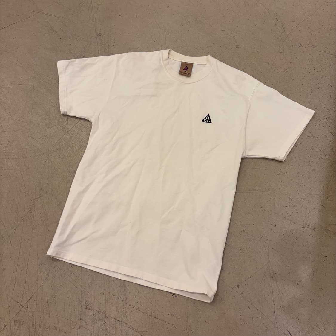 나이키acg 스몰로고 반팔티 상품이미지1