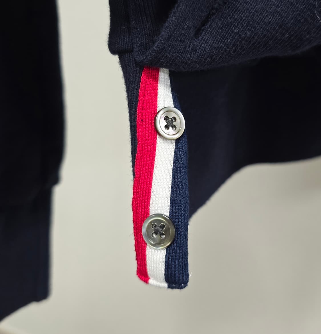 톰브라운 여성 맨투맨 42사이즈 판매 상품이미지3