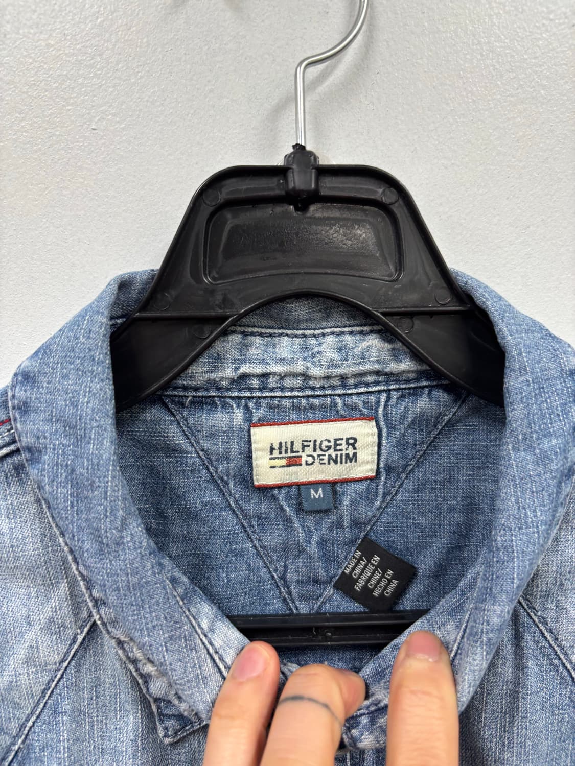 타미힐피거 여성 데님 긴팔셔츠 상품이미지4