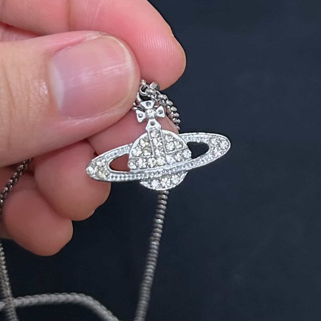 비비안웨스트우드 바스 릴리프 목걸이 펑크 고스 나나 상품이미지2