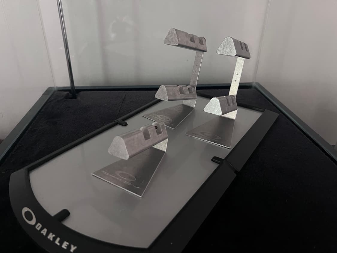 오클리 엑스메탈 1-tier, 2-tier Stand 상품이미지4