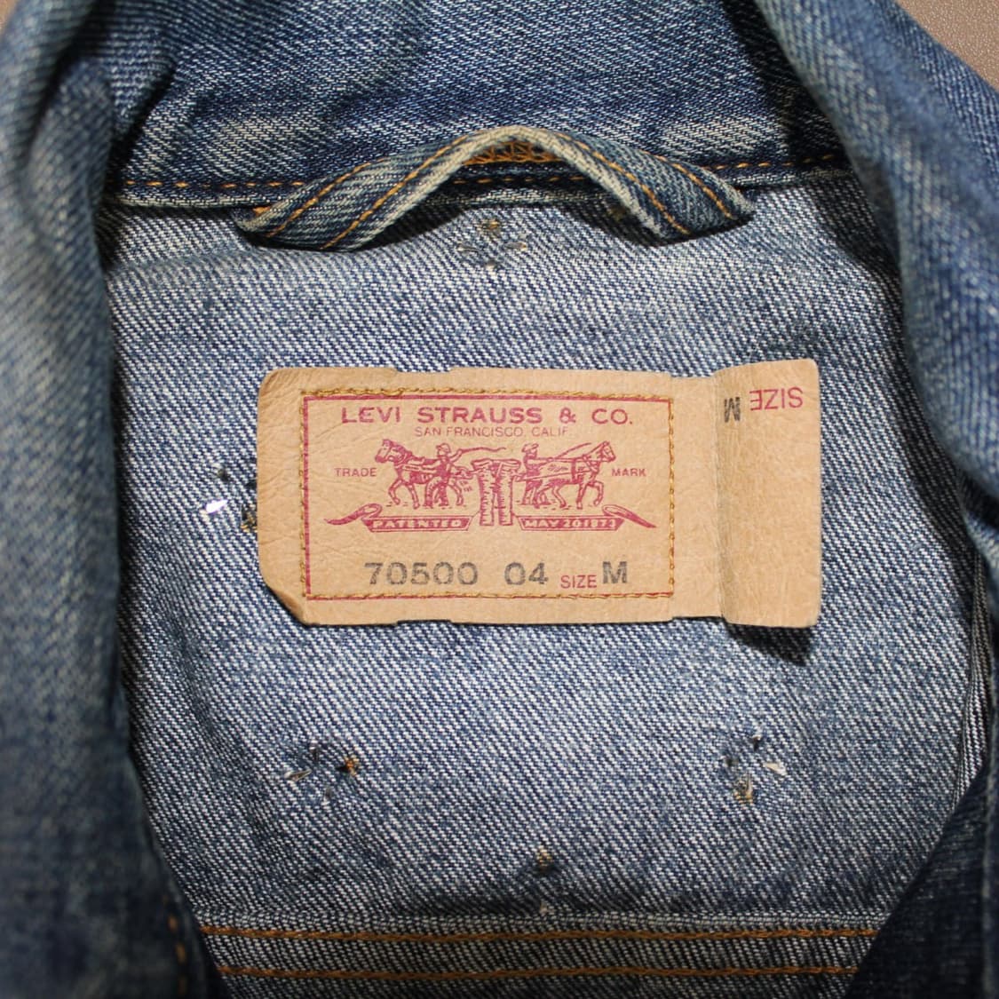Levi’s 리바이스 70500 유럽판 커스텀 데님 트러커 자켓 L001 상품이미지4
