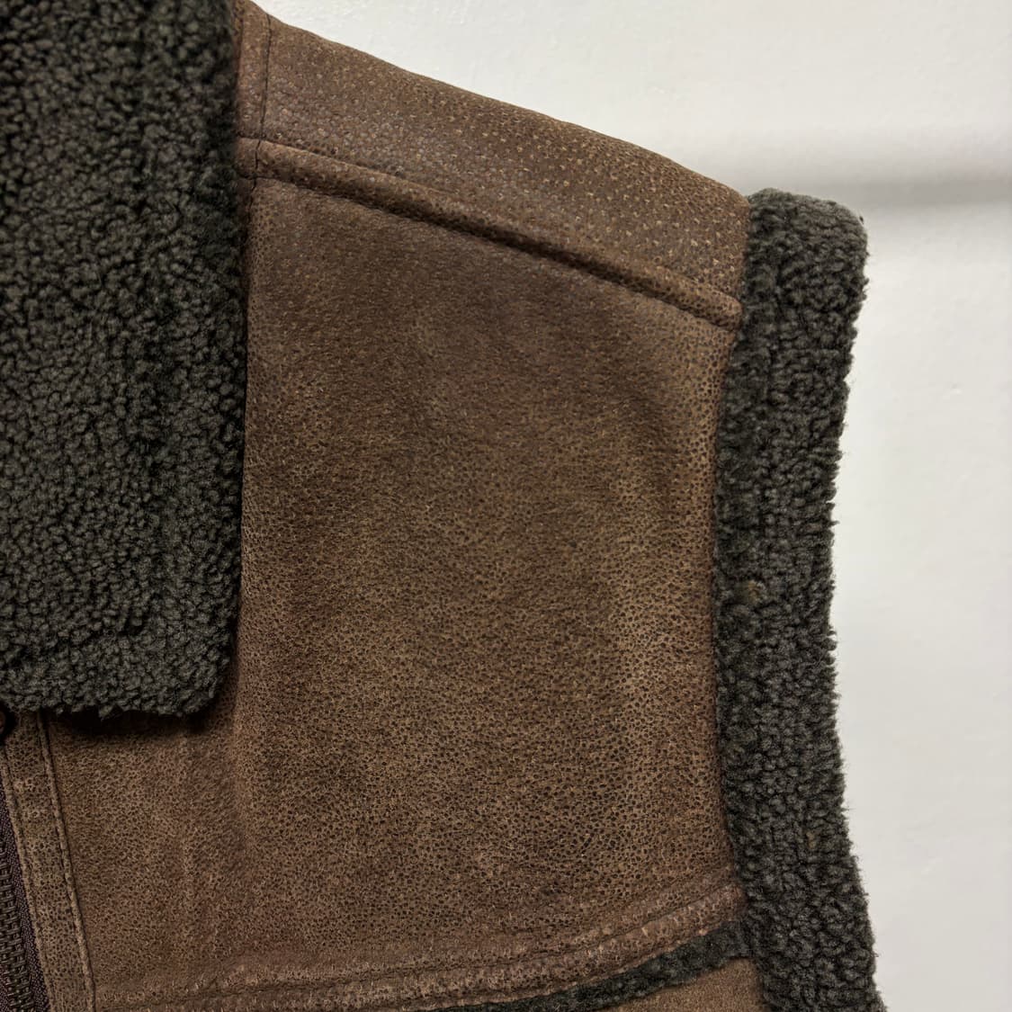 돈피 가죽 베스트 상품이미지3