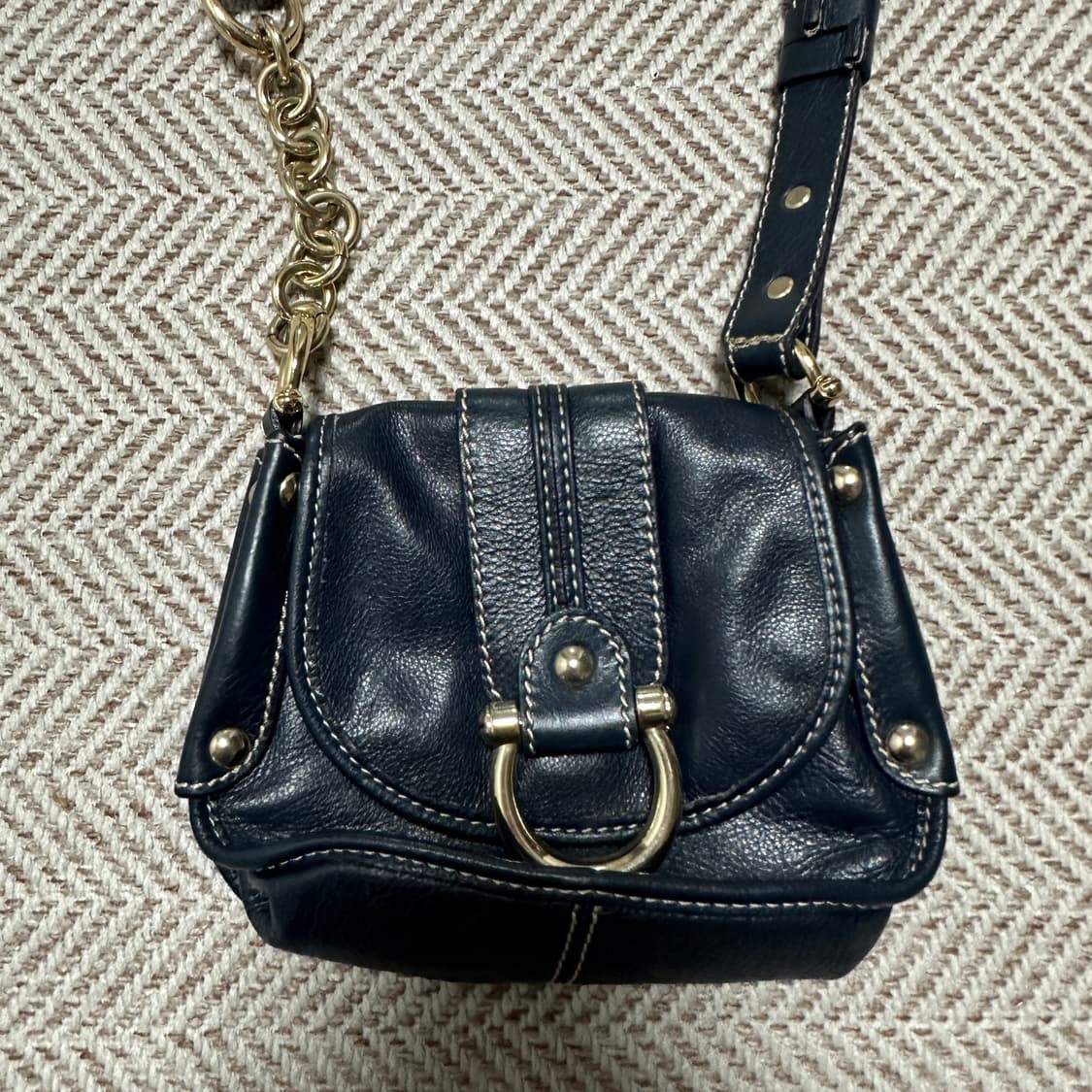 COCCINELLE italy made leather cross bag 상품이미지2