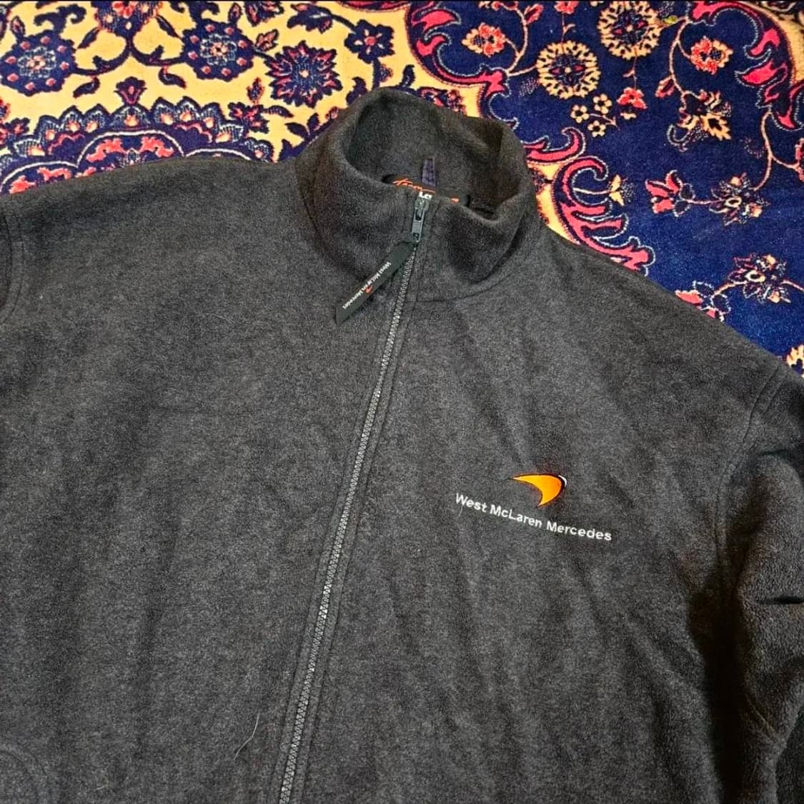 맥라렌 메르세데스 포뮬러 F1 빽로고 플리스 자켓  상품이미지5