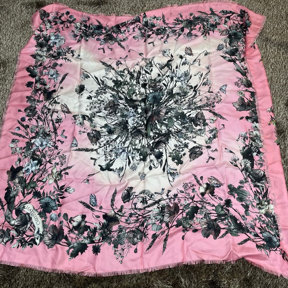 크리스찬 디올 Christian Dior 플로럴 실크 스카프 상품이미지6