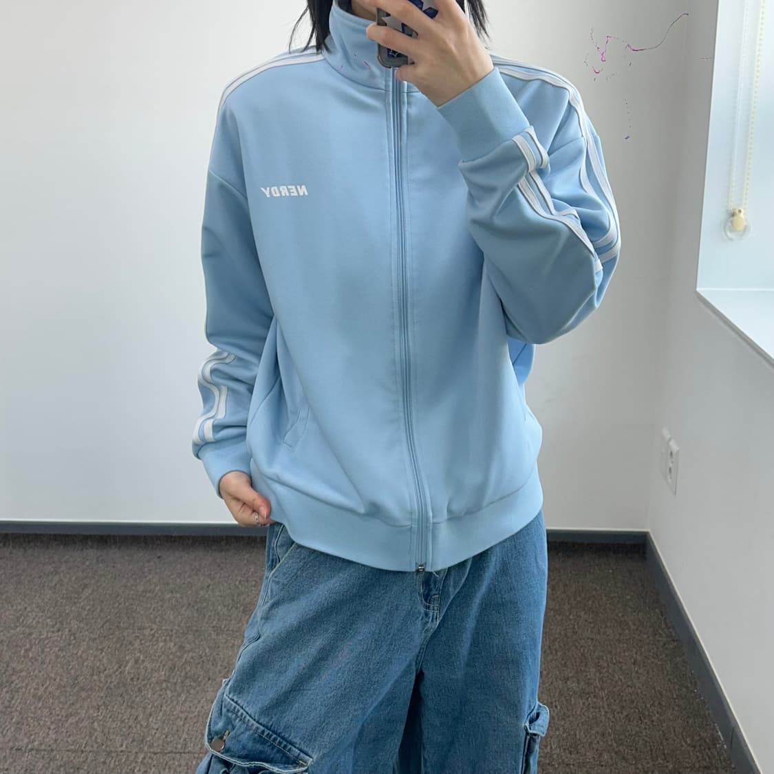 Nerdy 널디 스카이블루 트랙탑 져지 상품이미지1