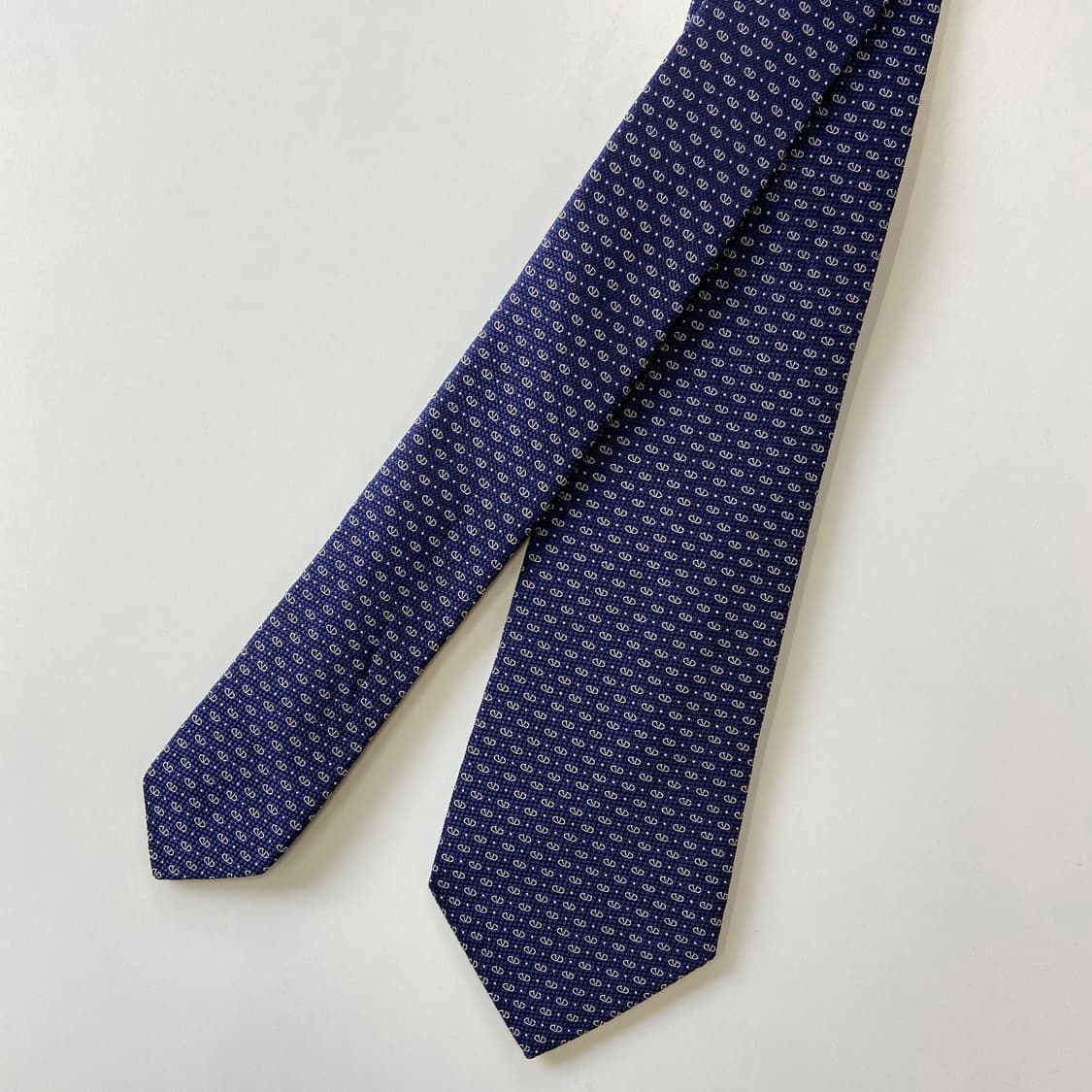 최상급 신형 발렌티노(VALENTINO) 정품 명품 넥타이 8.3cm 상품이미지3