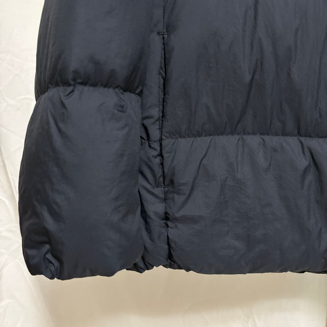 유니클로 울트라라이트다운 후드 경량패딩 / 블랙, L 상품이미지5