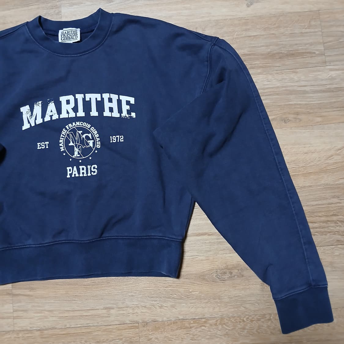 Marithe 마리떼프랑소와저버 크롭 맨투맨 스웻셔츠 상품이미지3
