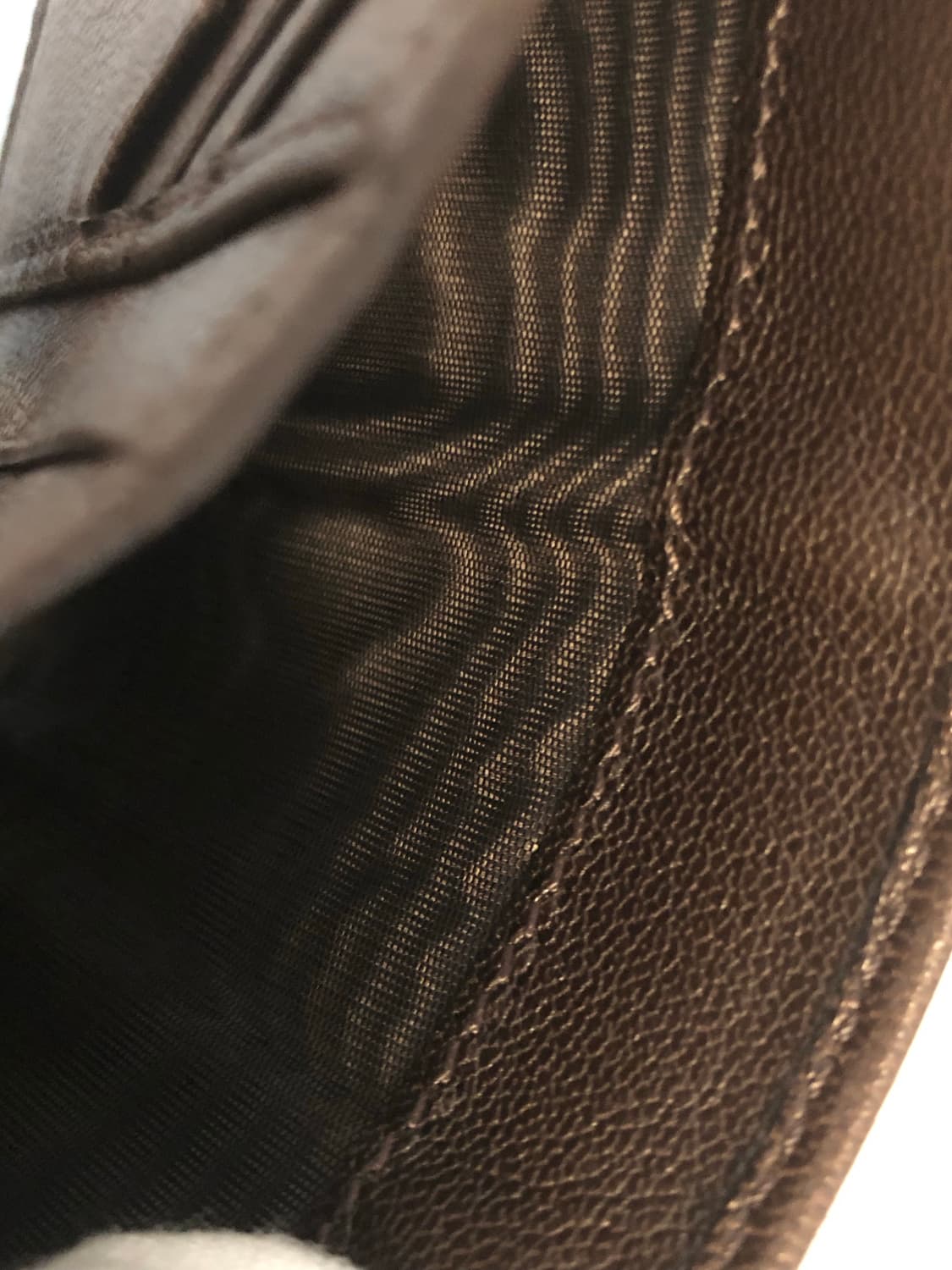 돌체앤가바나 로고 플레이트 반지갑 상품이미지6