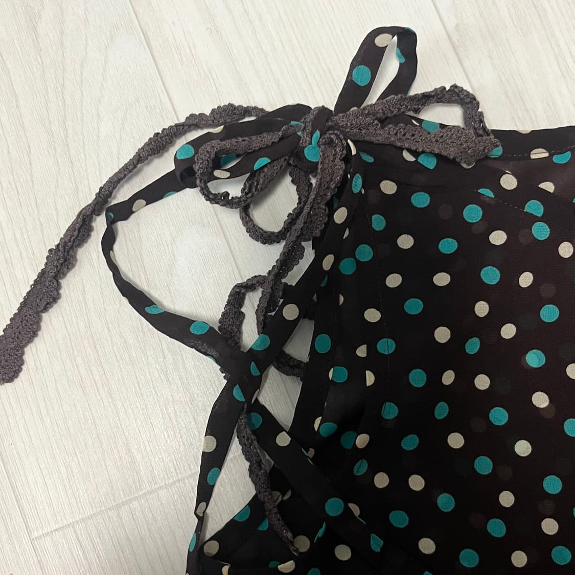 초코민트 사이드러플 쉬폰 나시 탑 어깨 리본 포인트 상품이미지2