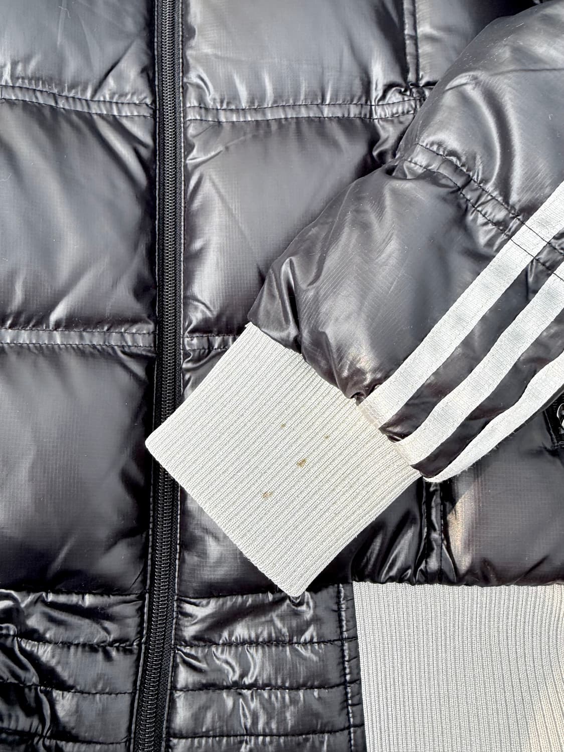 아디다스 블랙그레이 글리터 푸퍼 패딩 상품이미지3