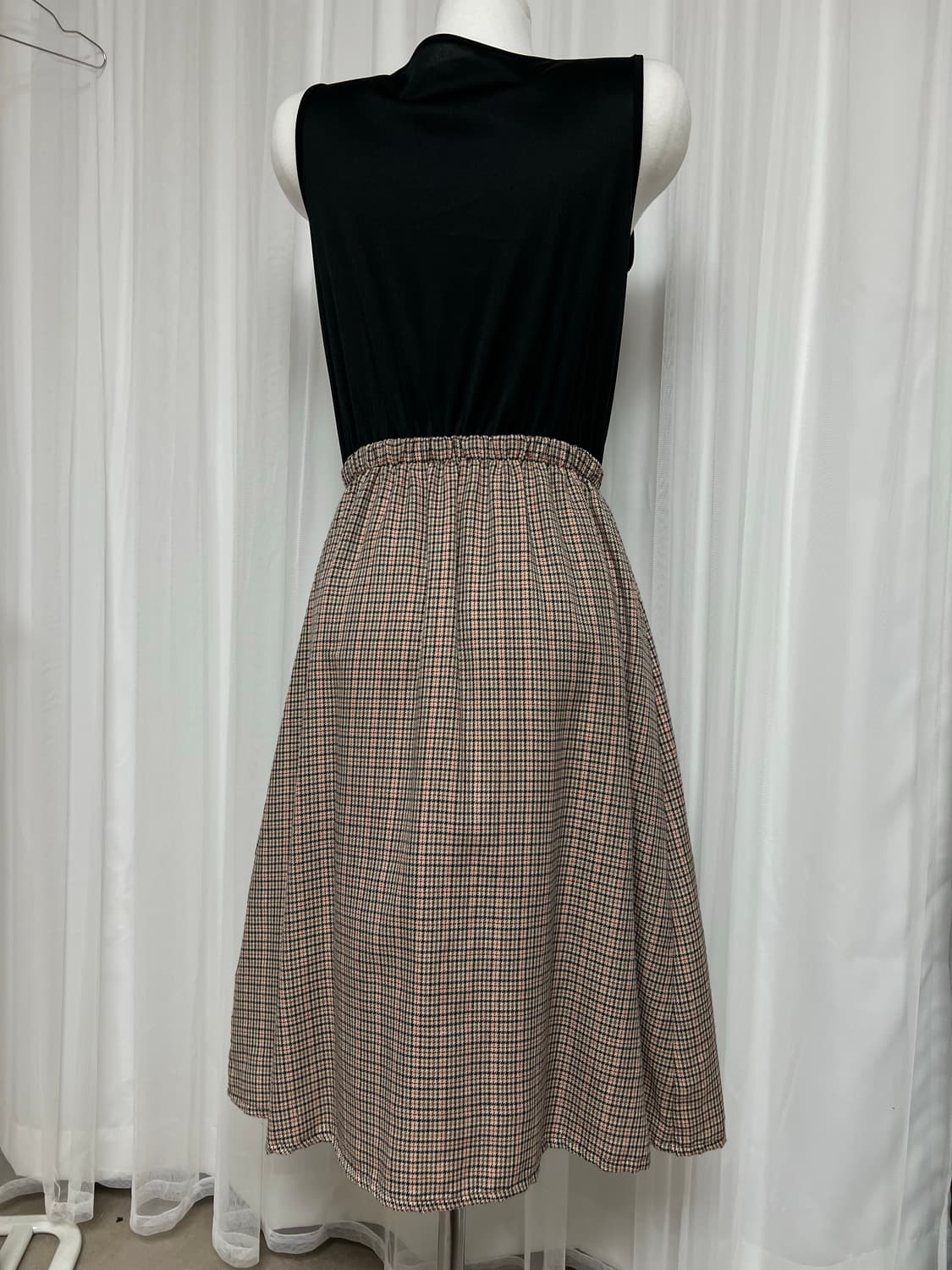 블랙나시 더블버튼 체크패턴 원피스 상품이미지8