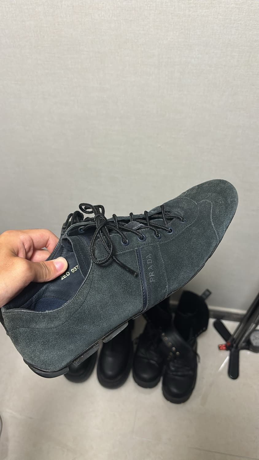 Prada sports suede dark green flat shoes 상품이미지3