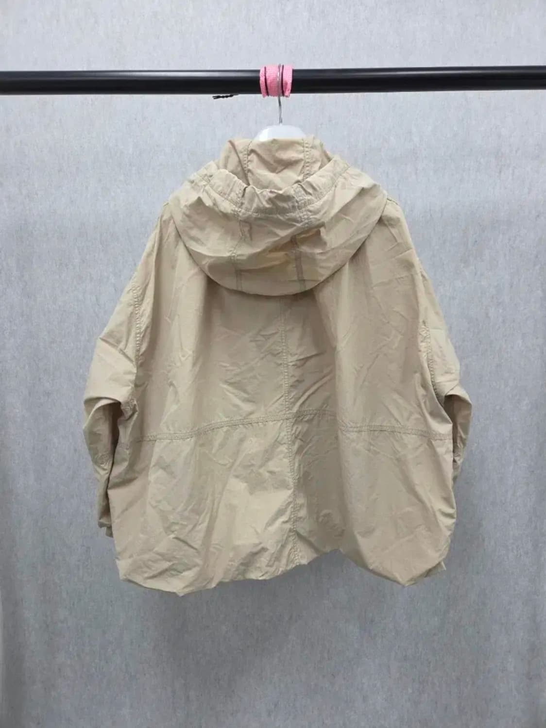 여성 S 써스데이아일랜드 후드 바람막이 상품이미지2