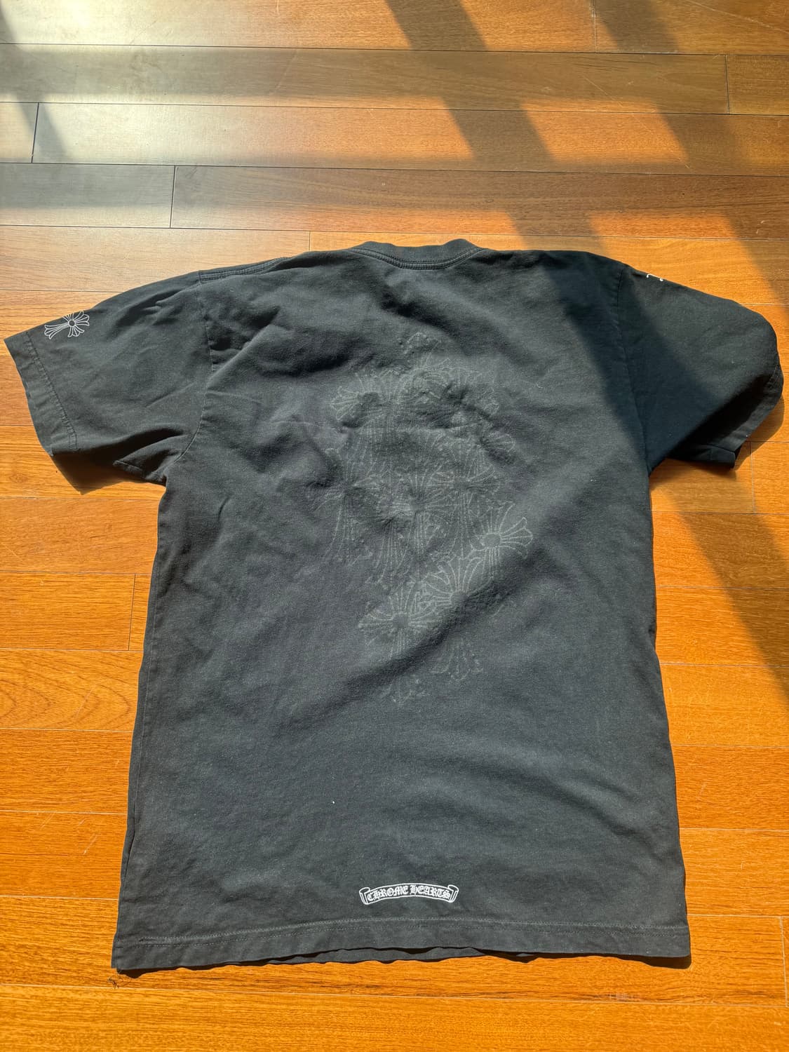 크롬하츠 한정판 세메터리 티셔츠 상품이미지3