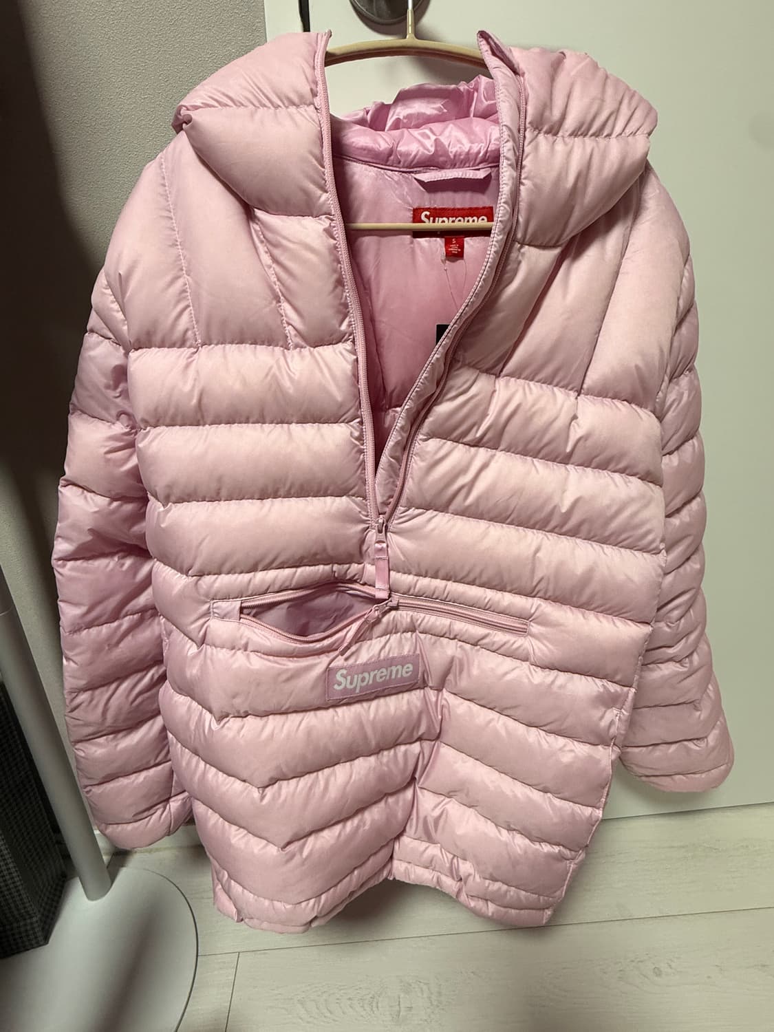 슈프림 마이크로 다운 경량패딩 핑크 S사이즈 상품이미지1