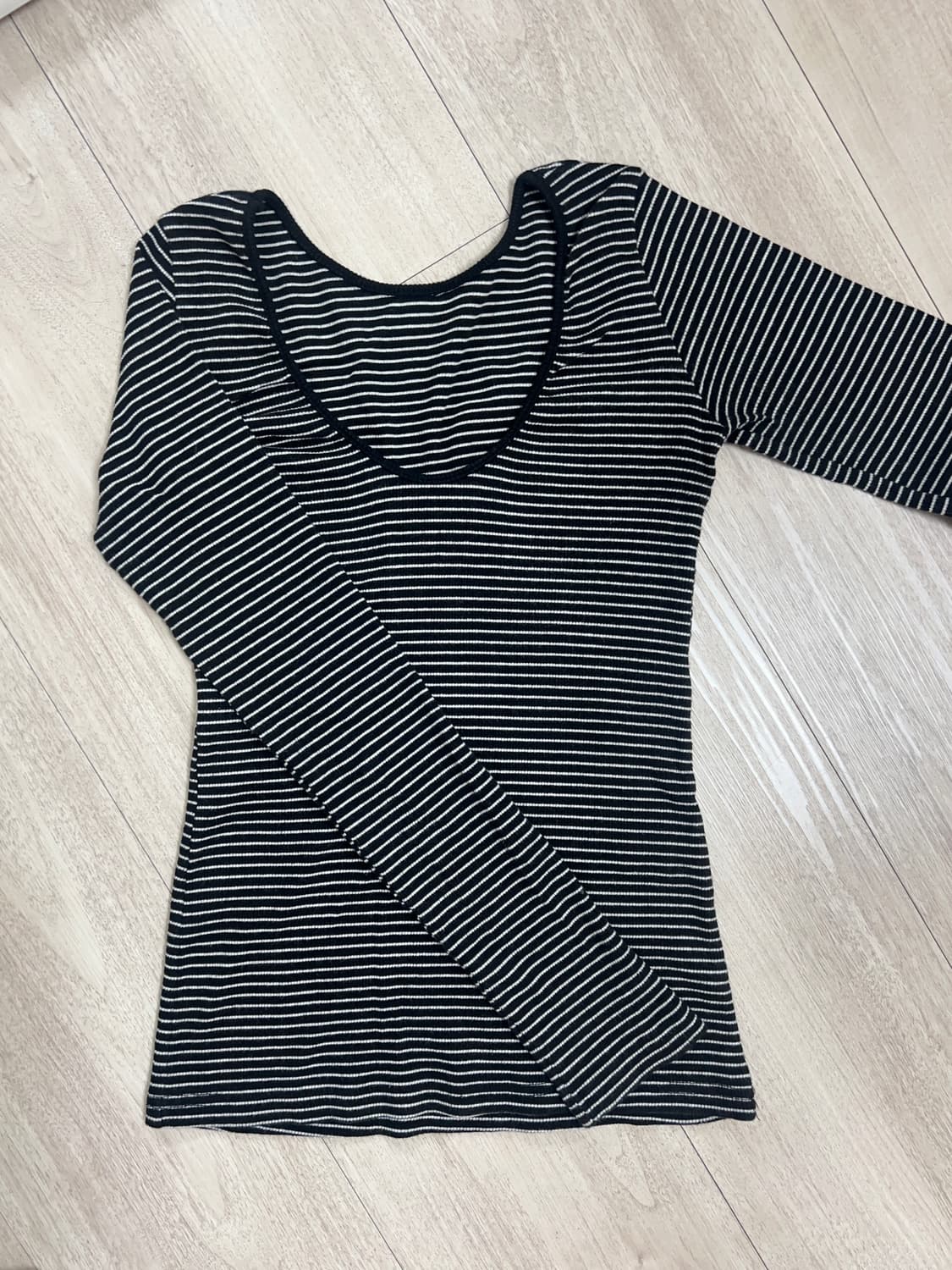 빈티지 스트라이프 슬림 롱슬리브 상품이미지1