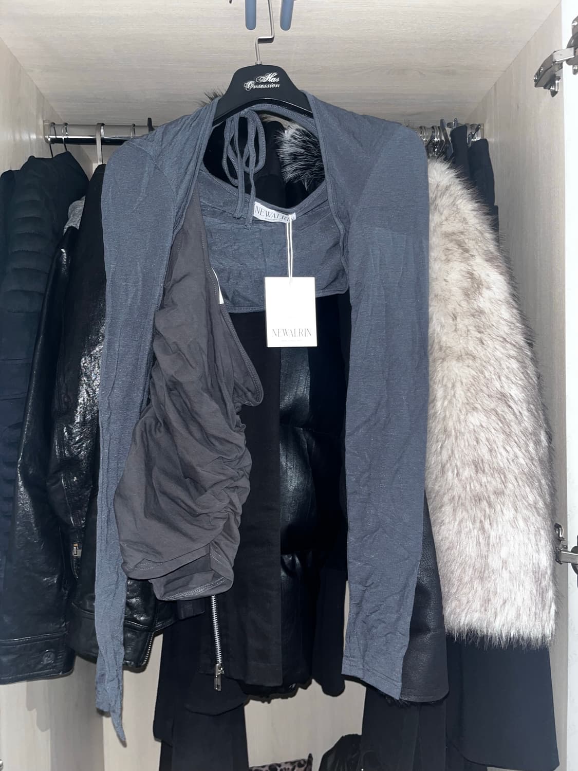 <새상품>뉴얼린 로제 볼레로 슬리브리스 탑 세트 상품이미지1