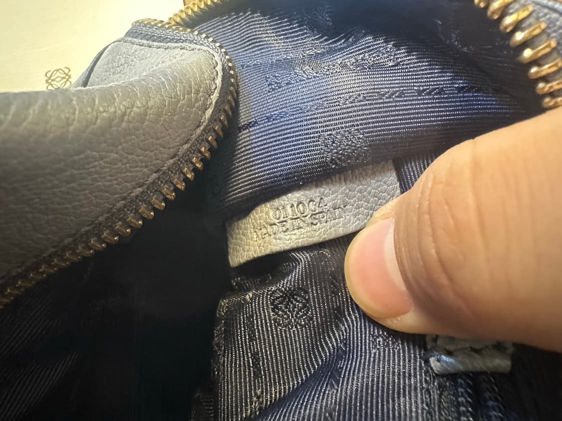 로에베 아마조나 그레이 가방 상품이미지6