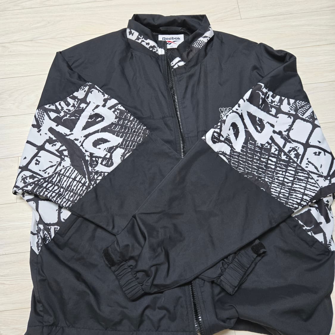 예쓰아이씨 x 리복 랠리자켓 100size 상품이미지2