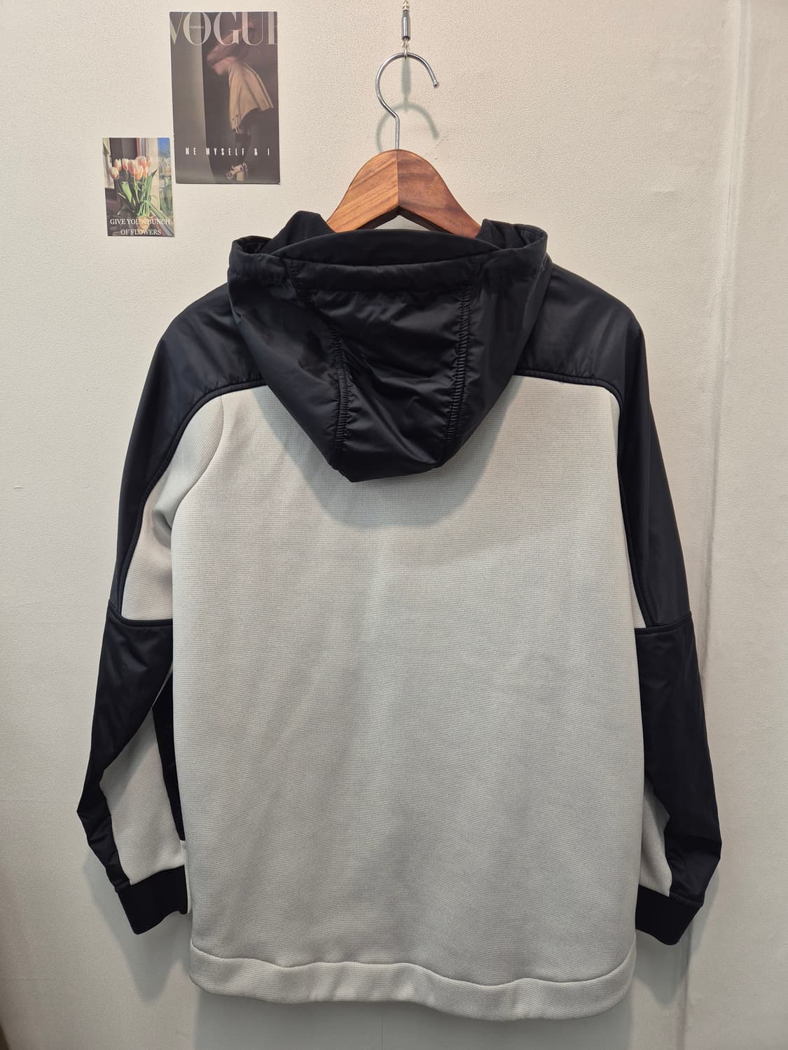 언더아머 스웨킷 후드집업 블랙/화이트 색상 
사이즈  실측  가슴단면 5 상품이미지4