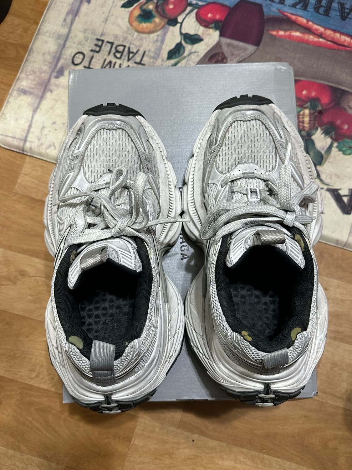 [42] 발렌시아가 10xl 화이트 상품이미지2