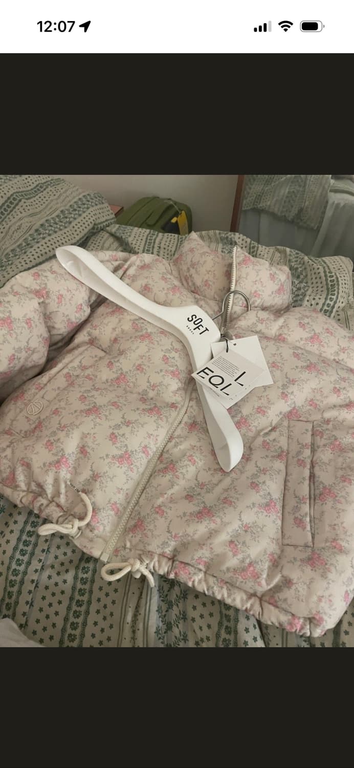 실사O) 소프트서울 포기 플라워 숏 패딩 (크림) 상품이미지5