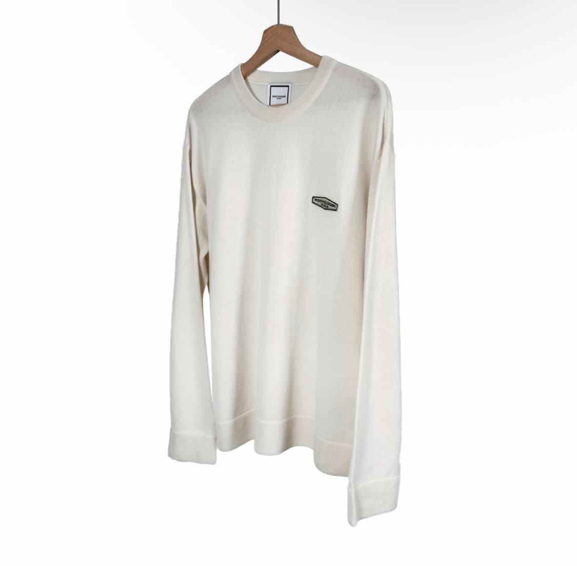 [48] 우영미 남성 로고 패치 라운드 울 니트 스웨터 티셔츠 아이보리 상품이미지2