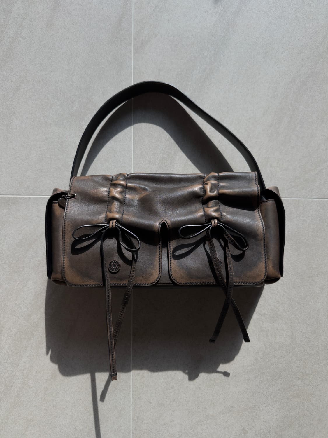 아크네 멀티포켓 유즈백 브라운 상품이미지1