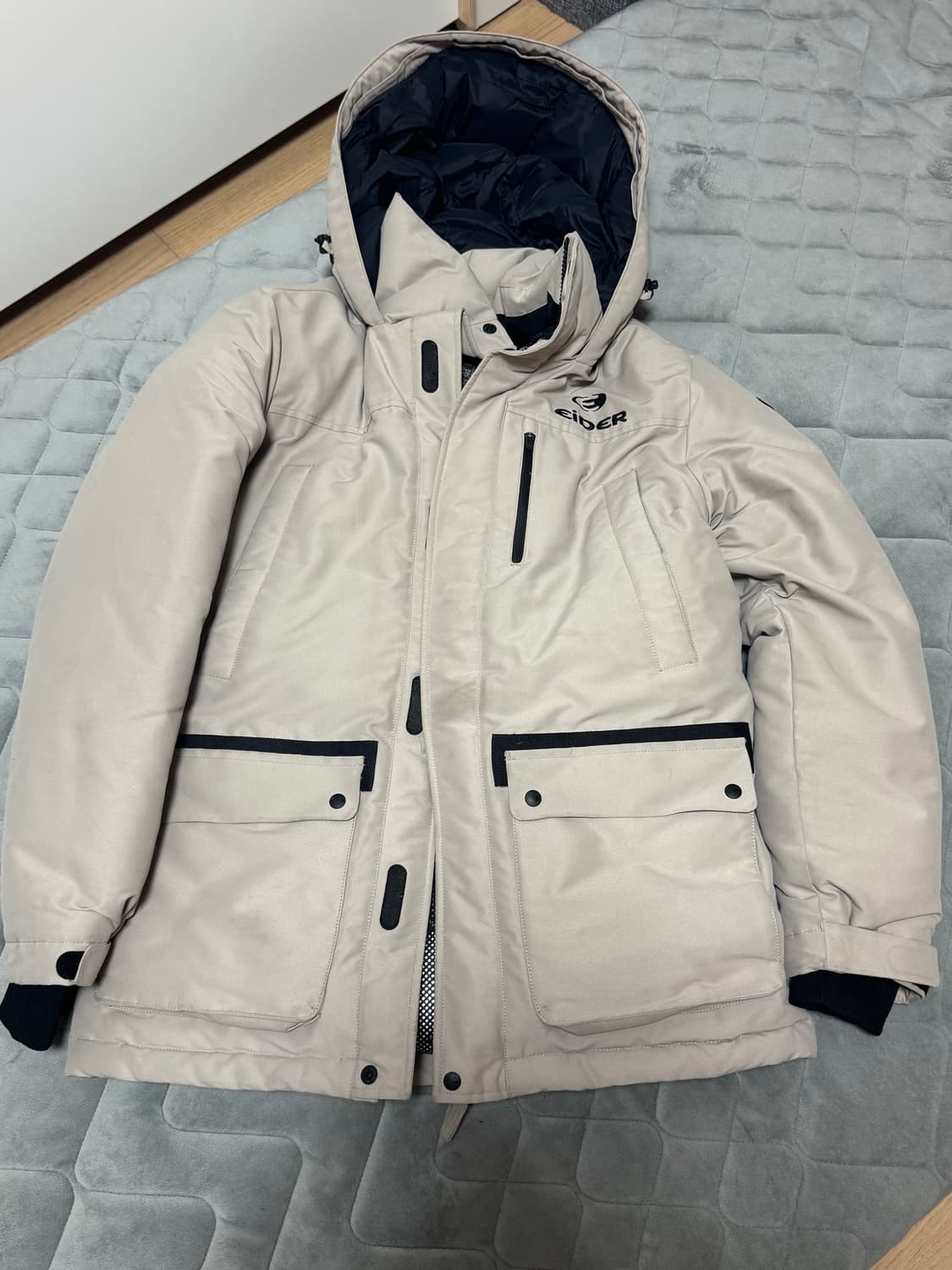 아이더 패딩 m 상품이미지1