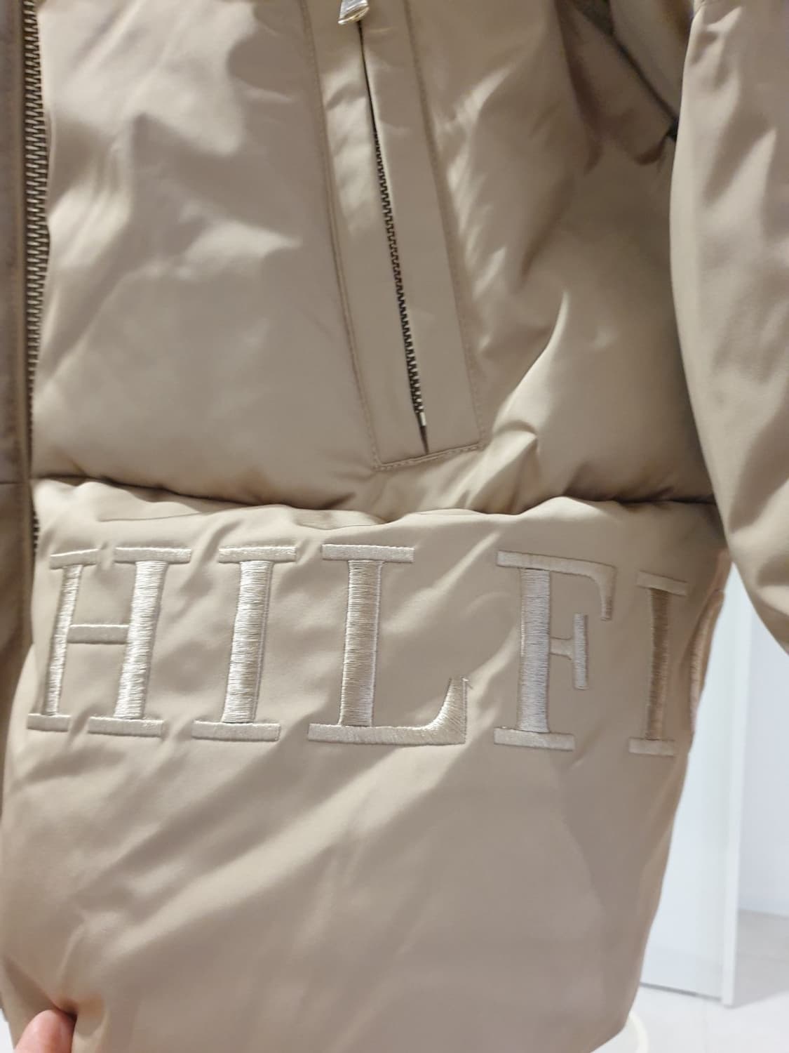 타미힐피거 레터링 패딩 상품이미지2