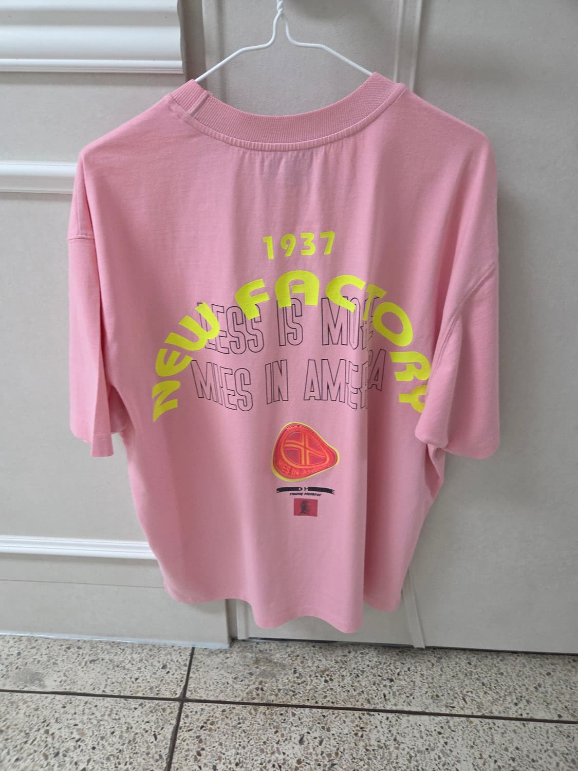 솔리드옴므 핑크 오버핏 반팔 46 상품이미지3