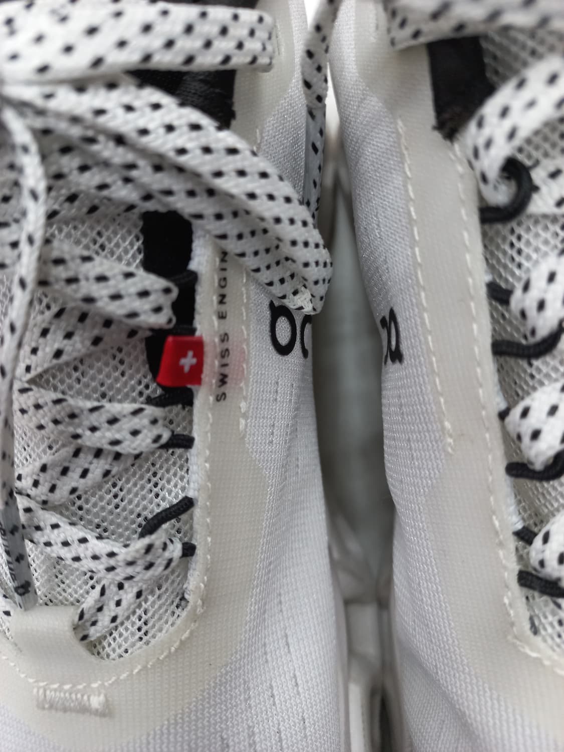 온러닝 클라우드몬스터 2 흰색 운동화 250mm 상품이미지9