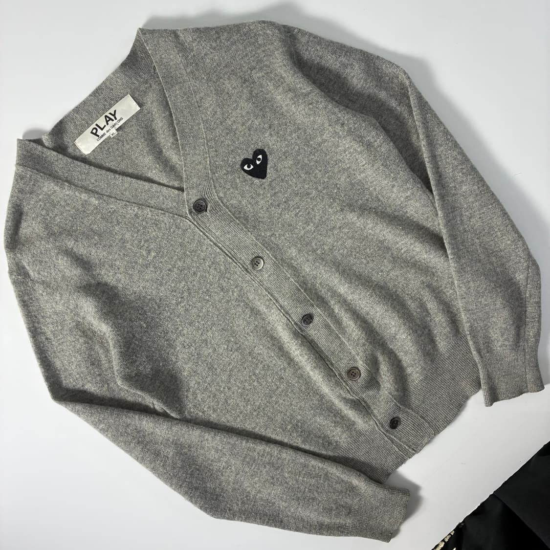 Comme des Garcons 꼼데가르송 라이트그레이 블랙와펜 가디건 상품이미지2