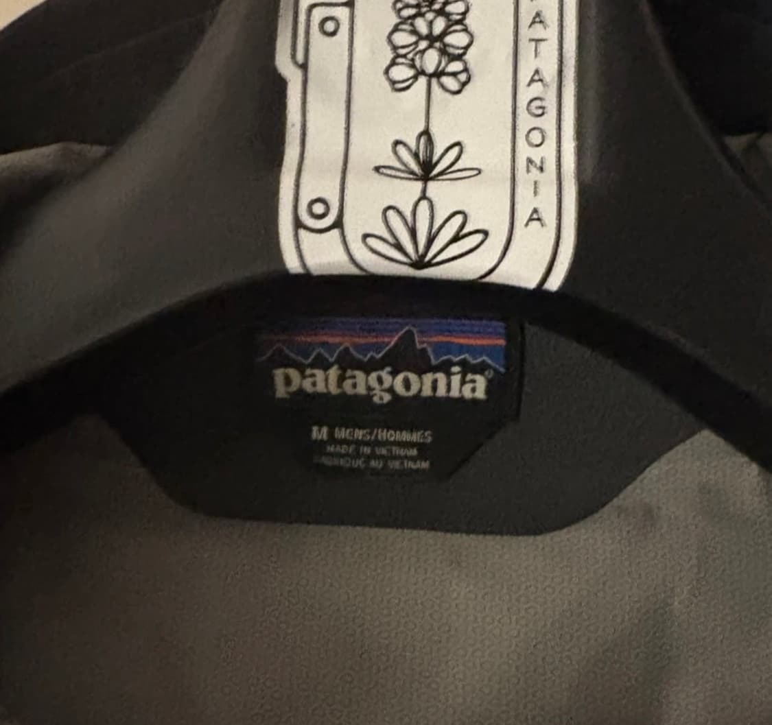 파타고니아 토렌쉘 M 사이즈 네이비  오염 얼룩 아예 없습니다  발견시  상품이미지2