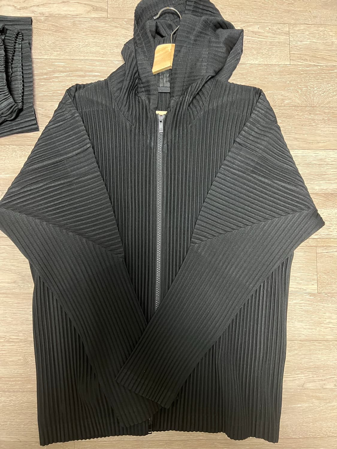 옴므플리세 후드짚업 3사이즈  상품이미지1