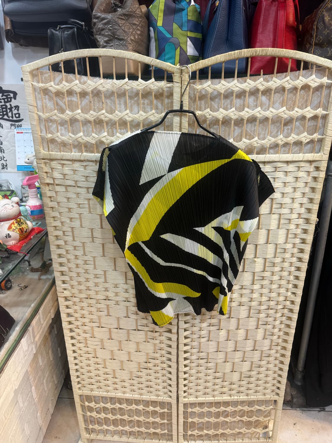 3/66 정품 플리츠플리즈 팝니다 상품이미지4