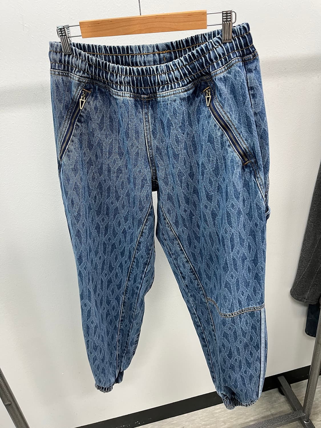 32) 아디다스 데님 조거팬츠  상품이미지4