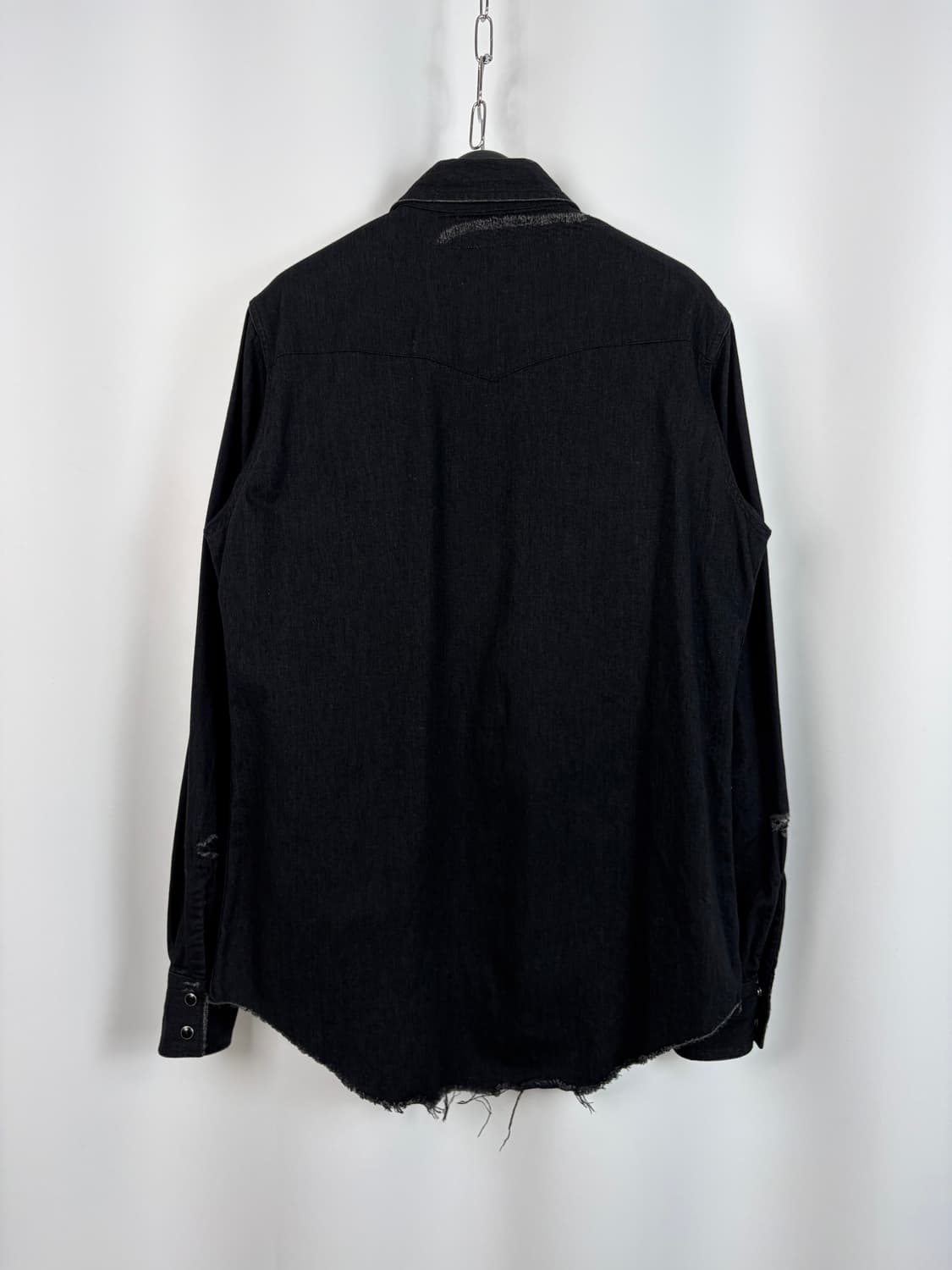 a445) 생로랑 15ss 블랙 워싱 디스트로이드 데님 웨스턴셔츠 상품이미지5